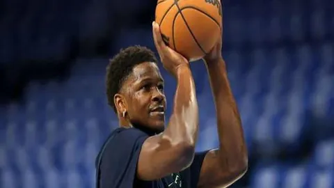 “莱奥：扎切罗尼视角下的脆弱天才，米兰球员压力应对法则”